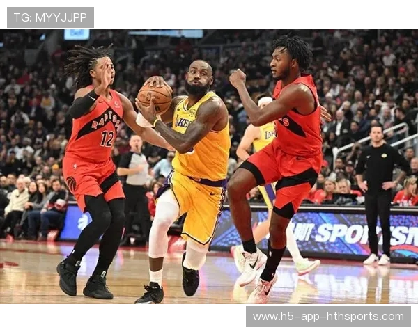 湖人团队替补连中关键球将比赛锁定