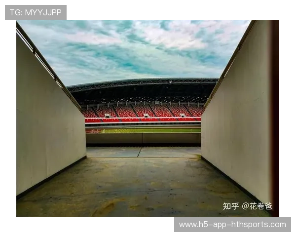 汪柯菡爆裂右手打穿防守，场馆瞬间沸腾